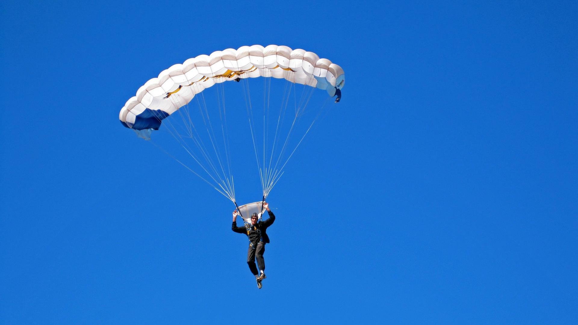 中国女篮加强队员心理素质训练适应大赛环境，女篮心理教练赛前讲话